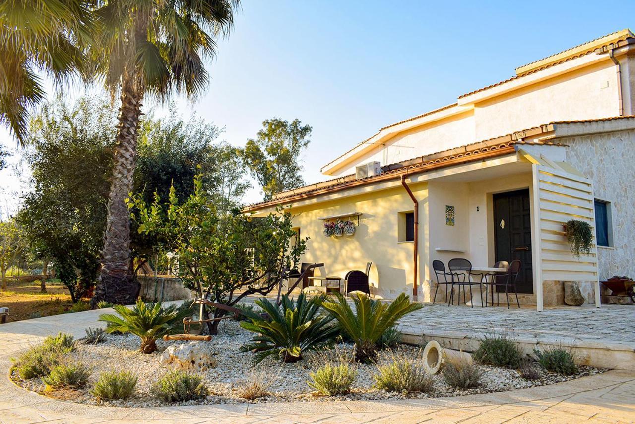 La Maison One B&B Carovigno Exterior foto